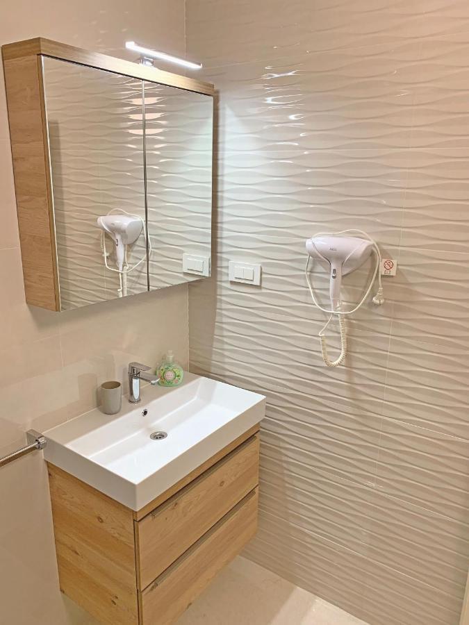 Apartments Darko Palit المظهر الخارجي الصورة