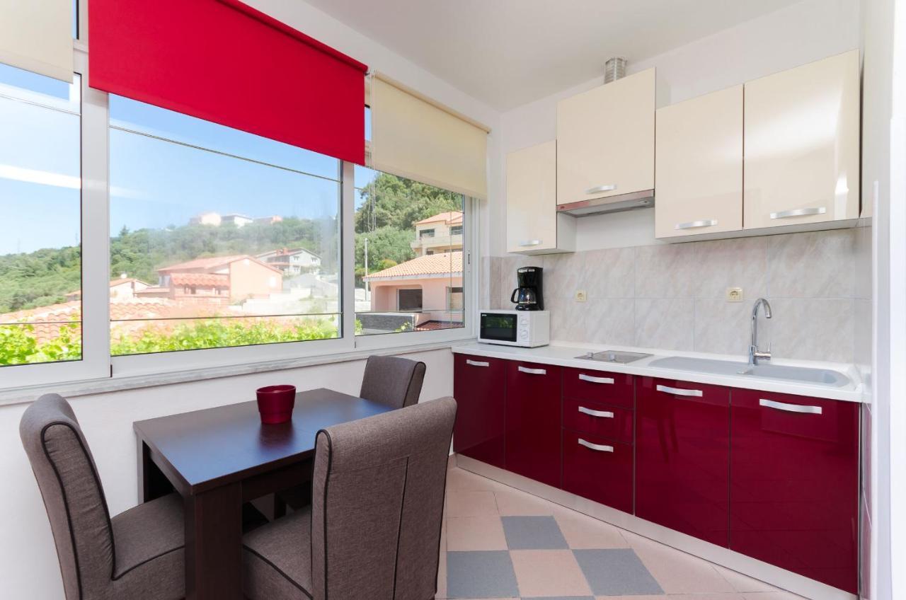 Apartments Darko Palit المظهر الخارجي الصورة