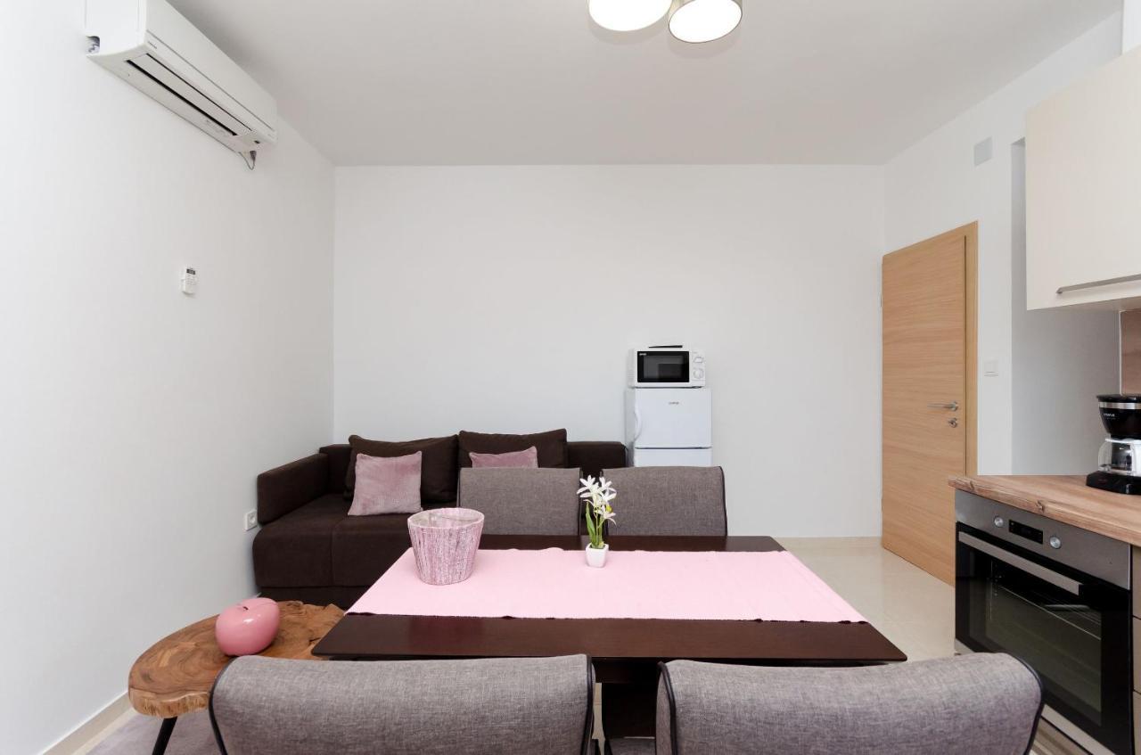 Apartments Darko Palit المظهر الخارجي الصورة
