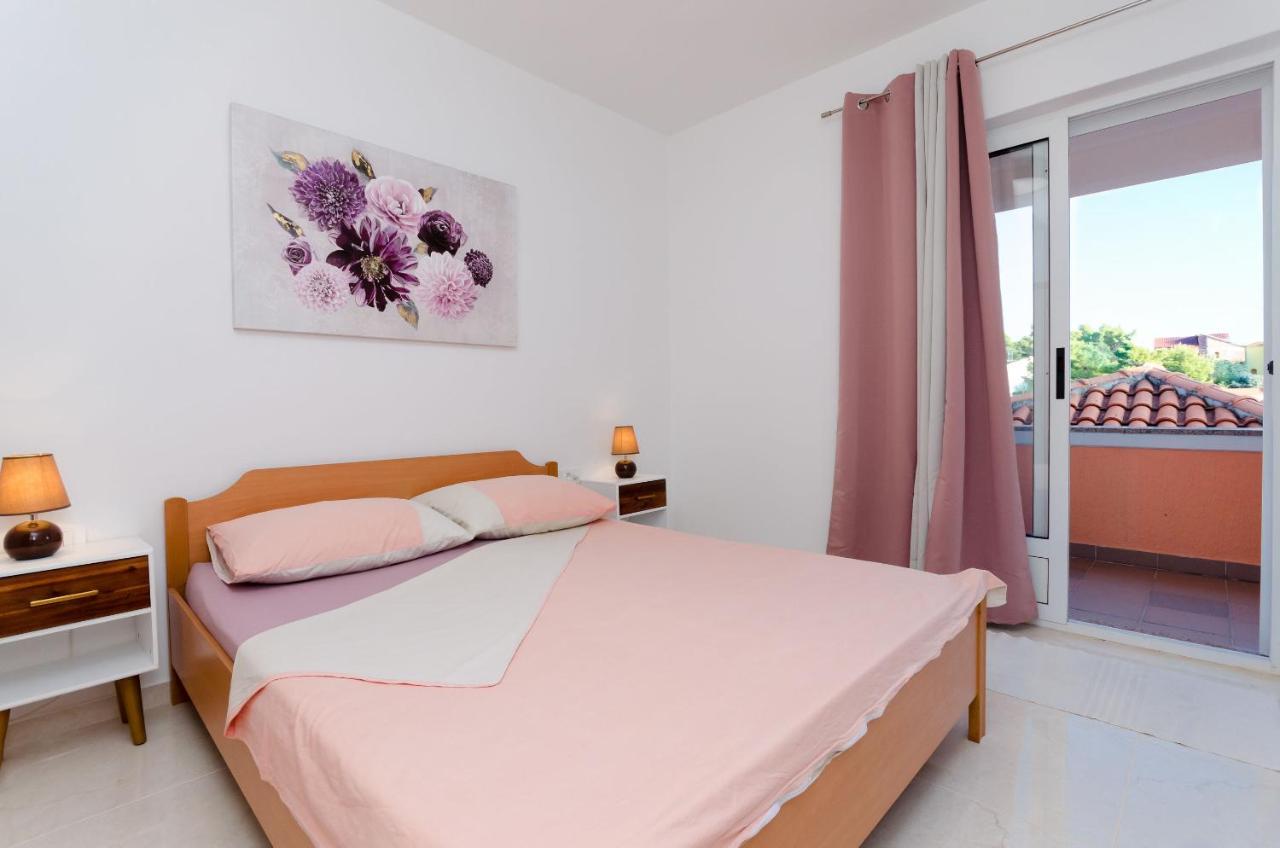 Apartments Darko Palit المظهر الخارجي الصورة